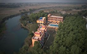 Resort Neel Nirjan !! Best Family Couple Friendly Family Resort!!